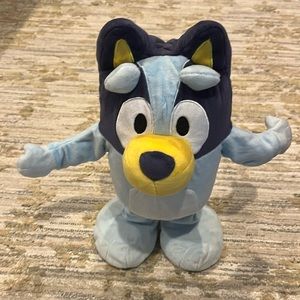 Dancing, singing Bluey interactive toy NEW but no box FIRM PRICE
